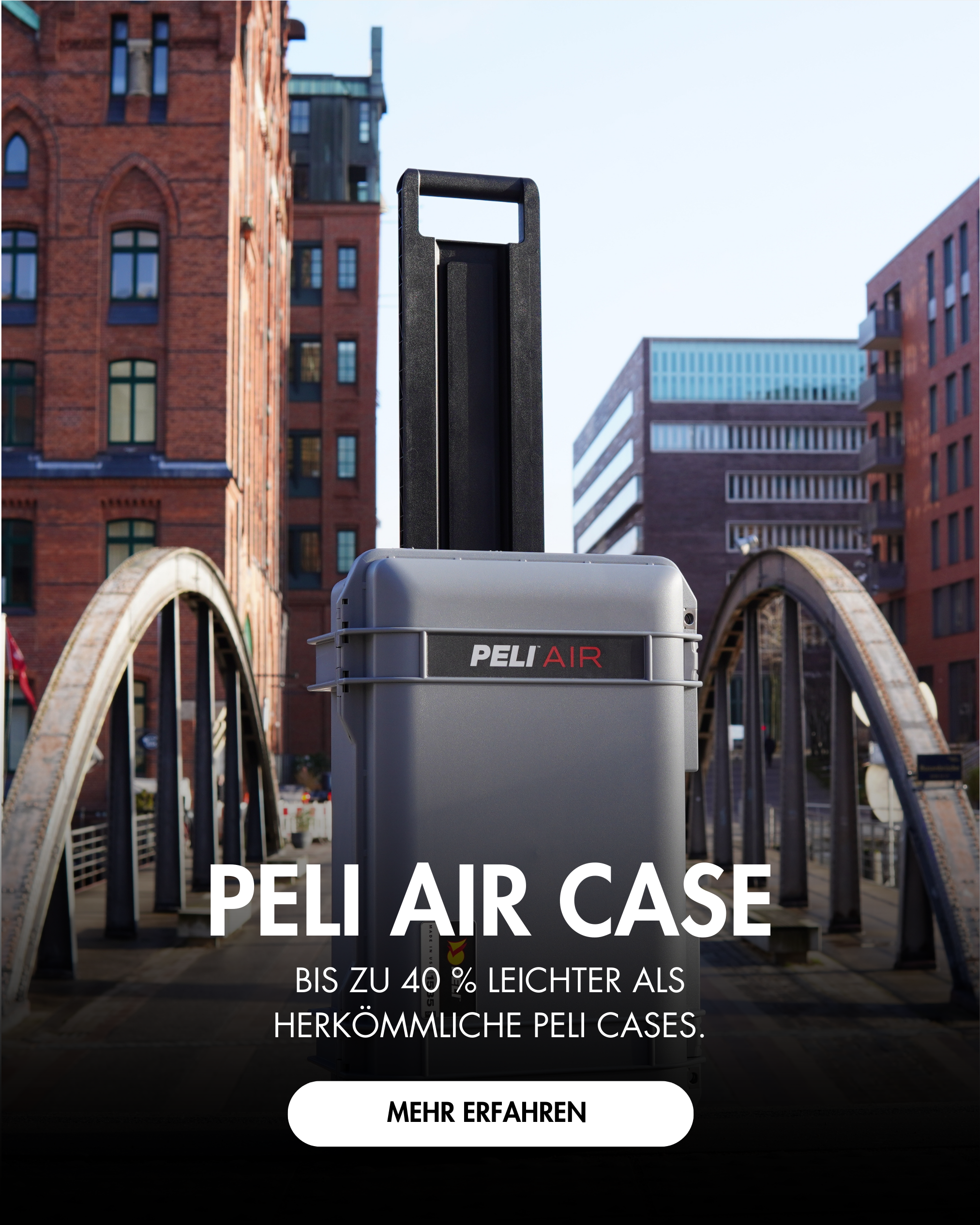 Les Peli Air Cases sont le choix ultime lorsqu'il s'agit de protéger votre précieux équipement. Ces valises rigides, robustes mais légères, ont été conçues pour résister aux conditions les plus difficiles. Avec une construction innovante qui combine des matériaux de haute qualité et une technologie de pointe, les Peli Air Cases offrent une protection maximale pour les équipements sensibles, que ce soit dans les airs, sur terre ou sur l'eau. 