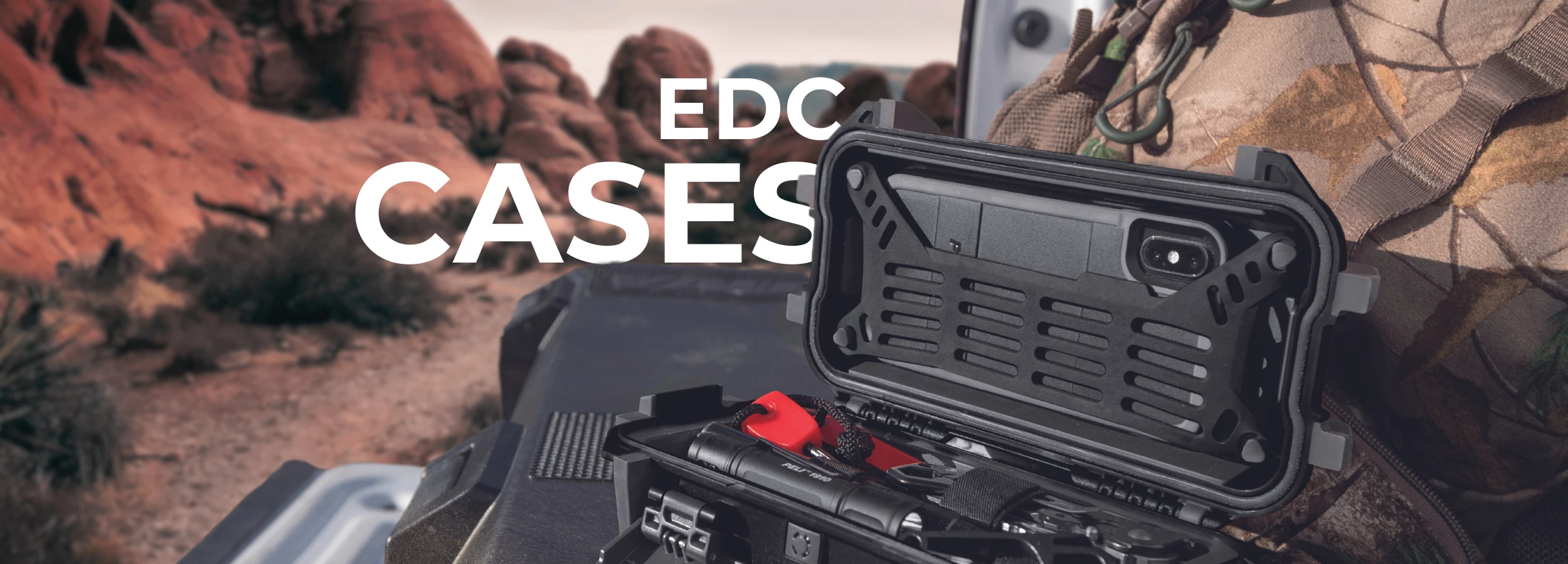 Peli EDC Gear est conçu pour faciliter vos tâches quotidiennes. Nos lampes de poche offrent une luminosité impressionnante, nos étuis protègent vos appareils électroniques et les outils sont toujours à portée de main. Comptez sur la fonctionnalité et la fiabilité de Peli EDC Gear pour améliorer votre quotidien.