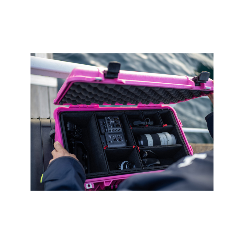 Peli Case 1510 Trolley mit TrekPak Einteilungssystem, pink