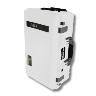 Peli Air 1535, Weiß mit silbernem Griff und Verschlüssen
