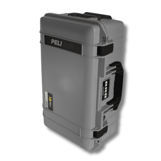 Peli Air 1535, Silber mit schwarzem Griff und Verschlüssen