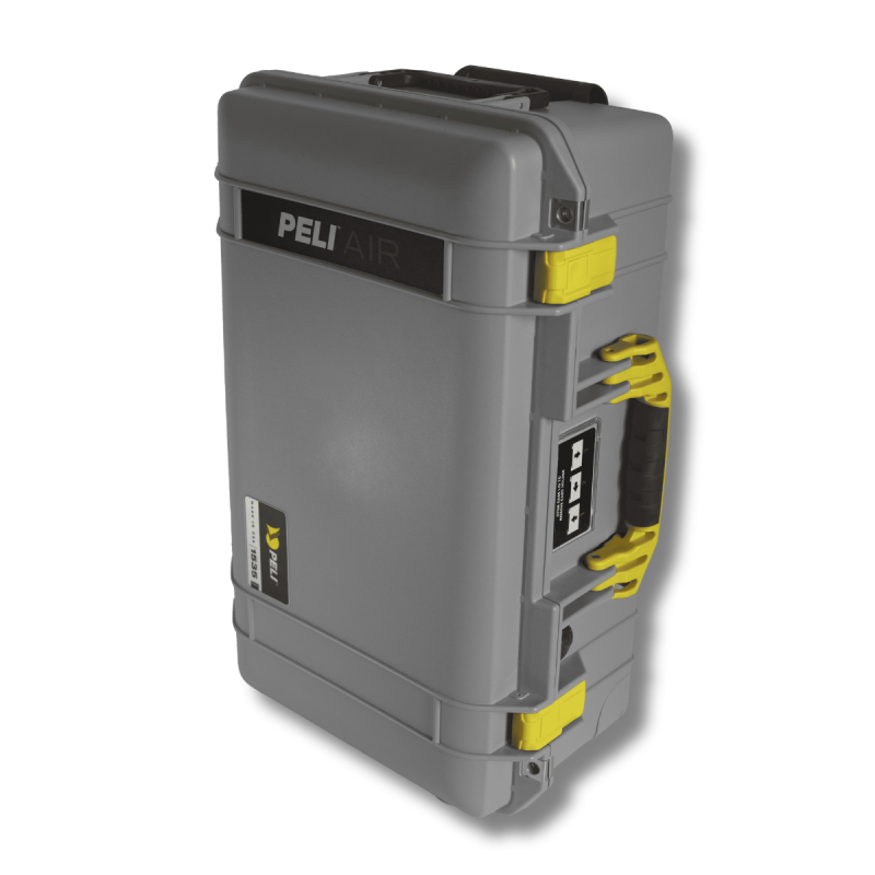 Peli Air 1535, Silber mit gelbem Griff und Verschlüssen