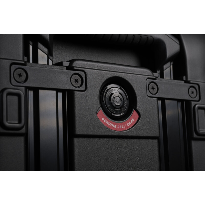 Peli 22" ATX Handgepäck Hartschalenkoffer, Schwarz