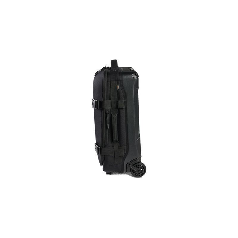 Peli 22'' Aegis rullende rejsetaske, sort