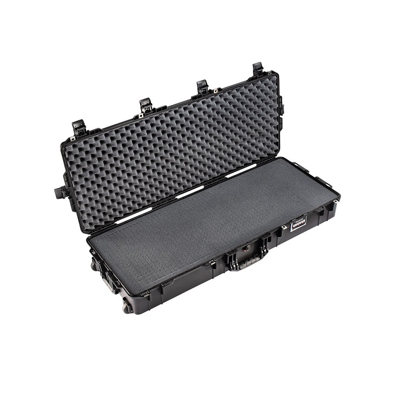 Peli Air 1745 med skum, sort