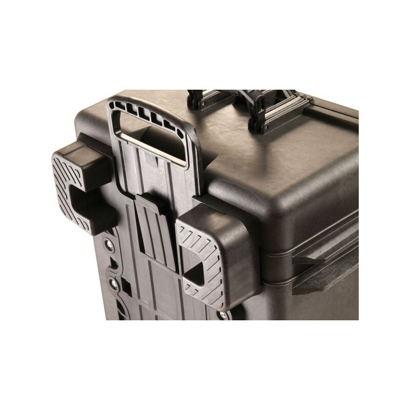Peli Case 1610M con espuma, negra
